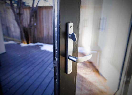 multipoint-hardware-cossins-windows